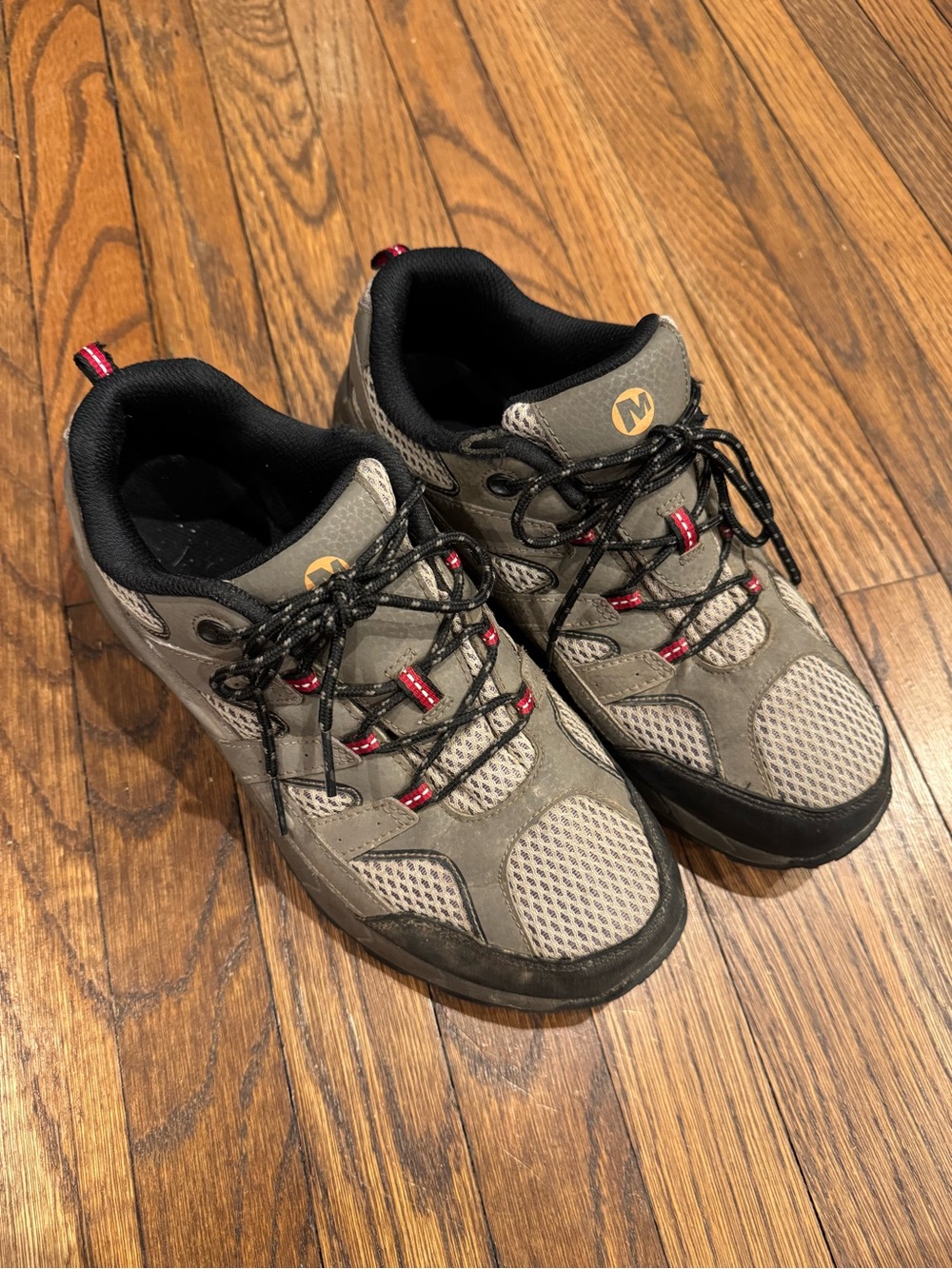 Merrell Kids Moab 2 Low Lace Hiking shoes.